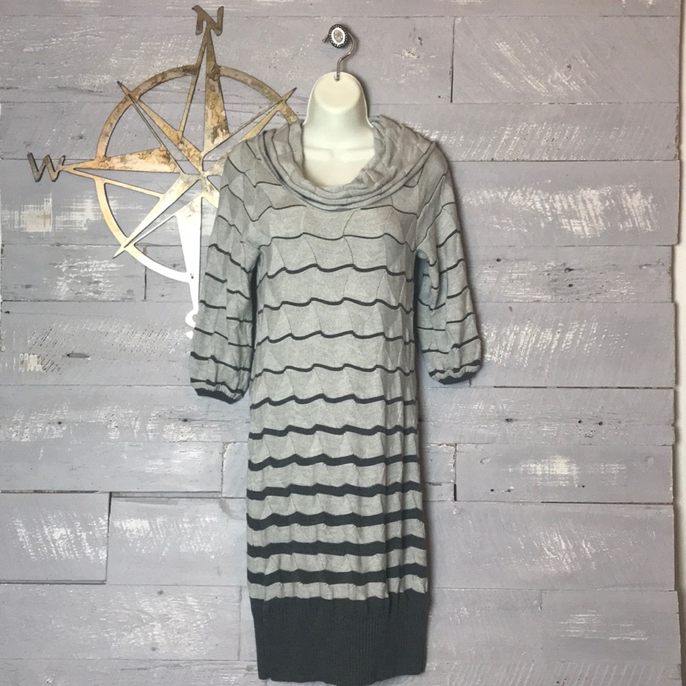 Adorable Classiques entier sweater dress